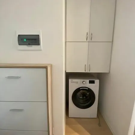 Elida Apartment *